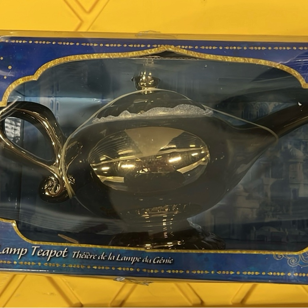 Aladdin Genie lamp teapot